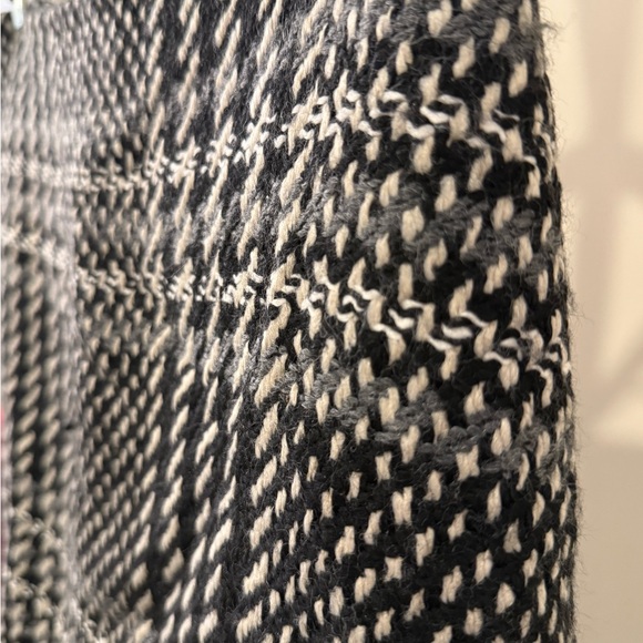 Karen Millen Monochrome Plaid Mini Skirt Black & White Plaid Size 8 wool blend - Picture 16 of 17
